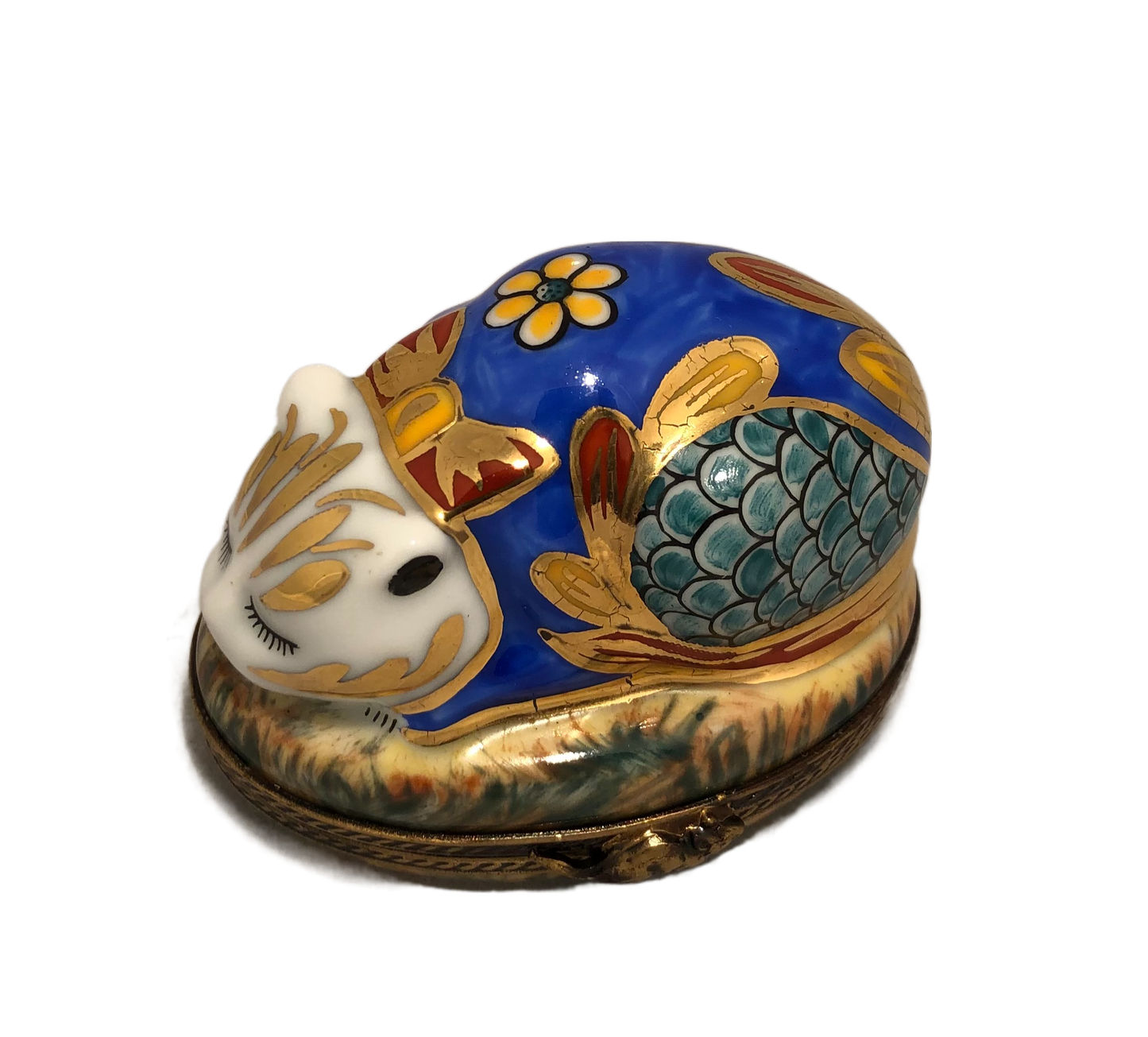 Regal Feline Elegance: Hand-Painted Limoges Box - Resting White Cat with Blue Shell and Golden Accents