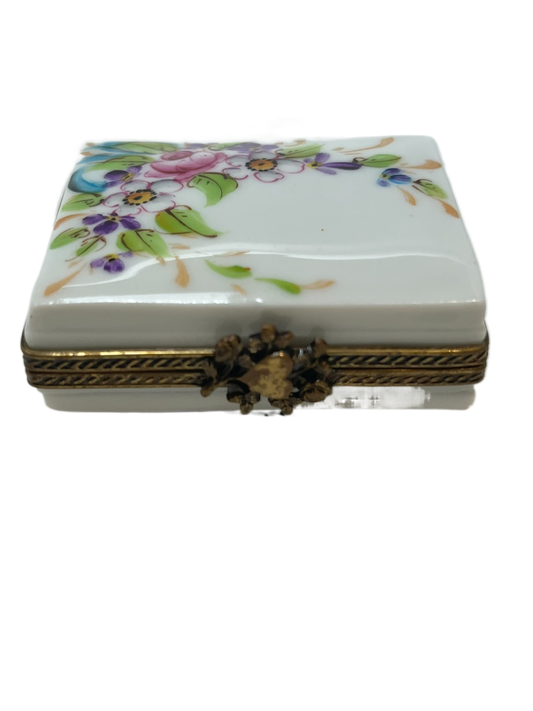 Blooming Beauty: Limoges Box - White Box with Floral Corner