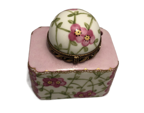 Elegant Blooms: Hand-Painted Limoges Flower Trinket Box - A Delicate Pink Blossom